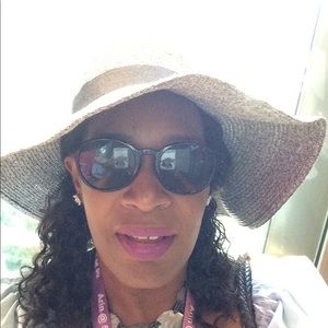 Meet your Posher, Donna